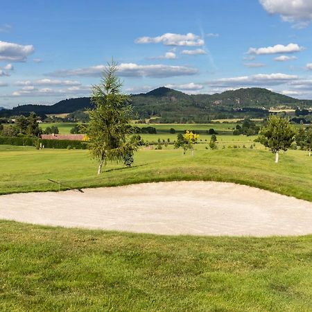 Golf Resort Ceska Lipa Novy Bor Bagian luar foto
